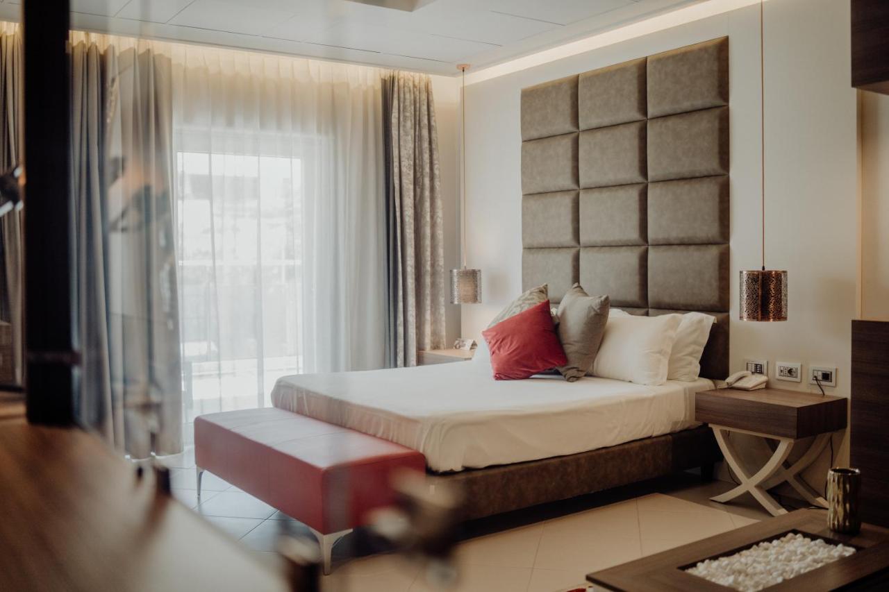 Hotel Niagara Καταντζάρο Εξωτερικό φωτογραφία