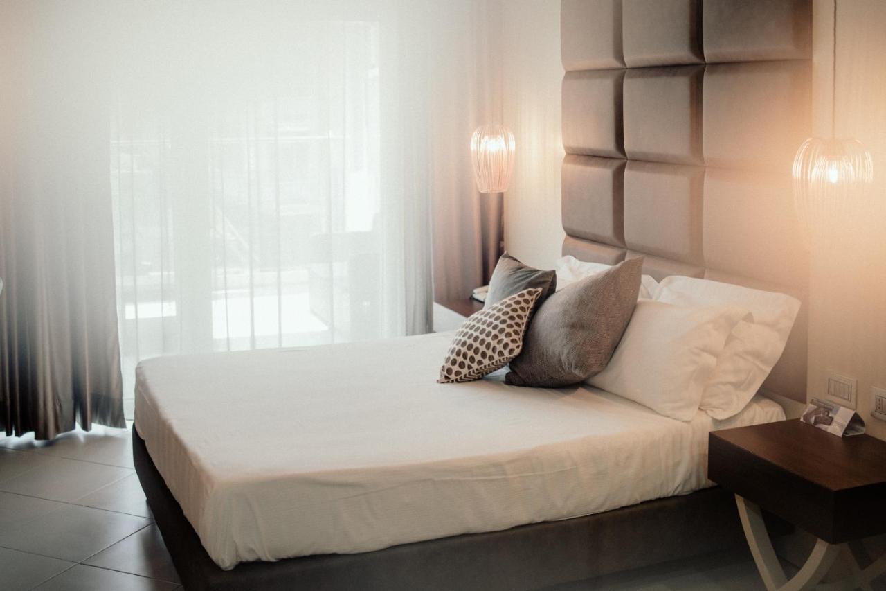 Hotel Niagara Καταντζάρο Εξωτερικό φωτογραφία