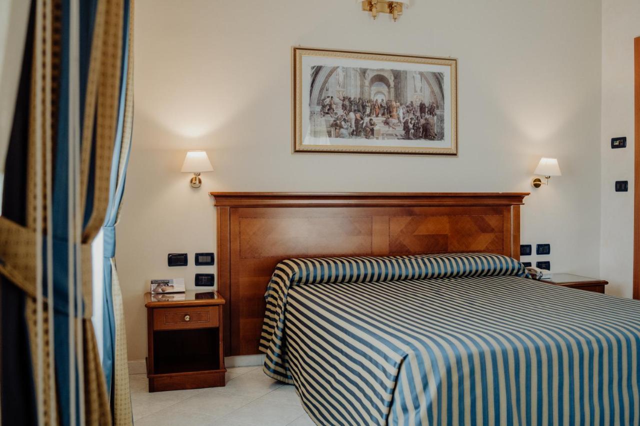 Hotel Niagara Καταντζάρο Εξωτερικό φωτογραφία