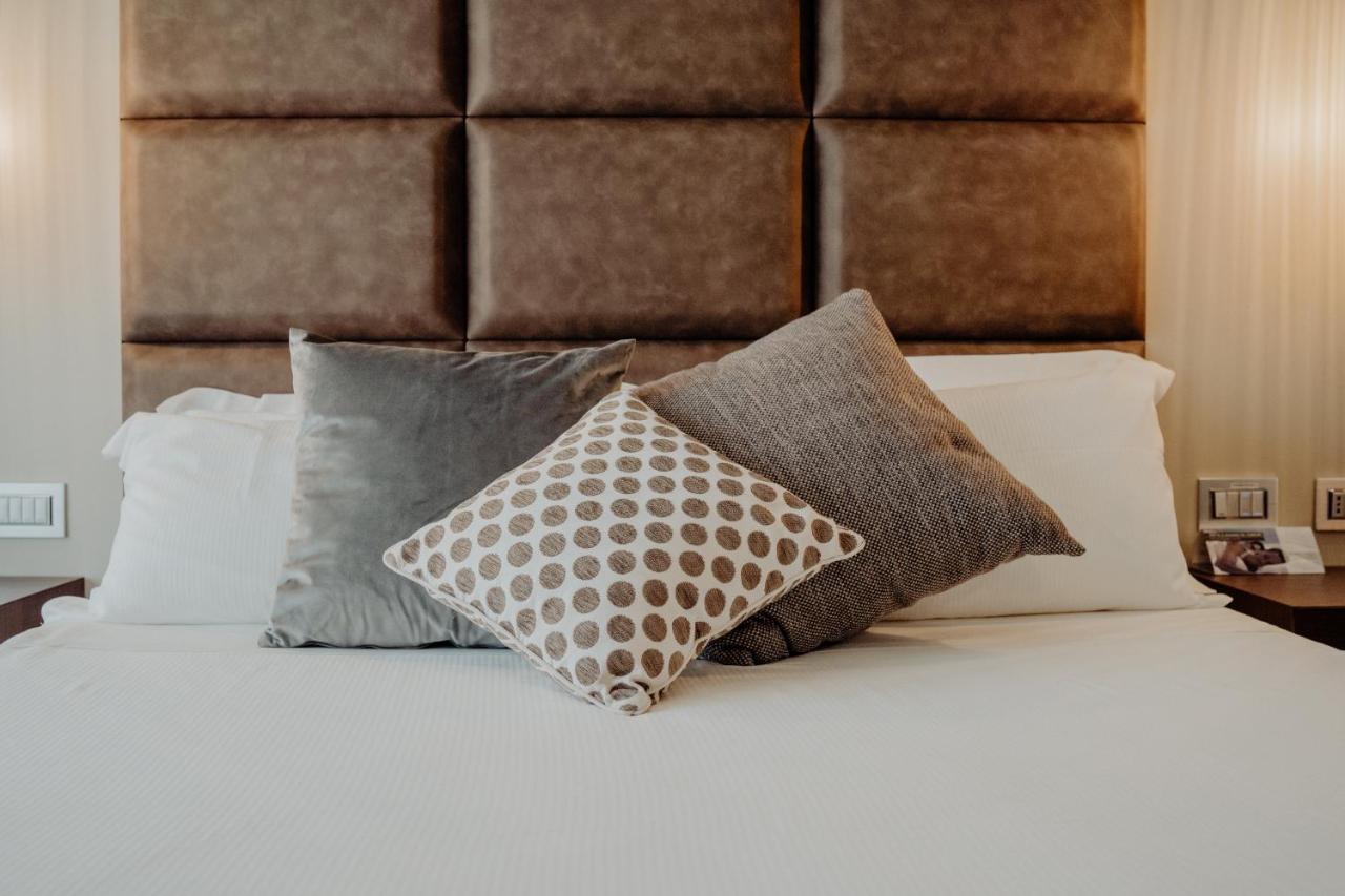 Hotel Niagara Καταντζάρο Εξωτερικό φωτογραφία