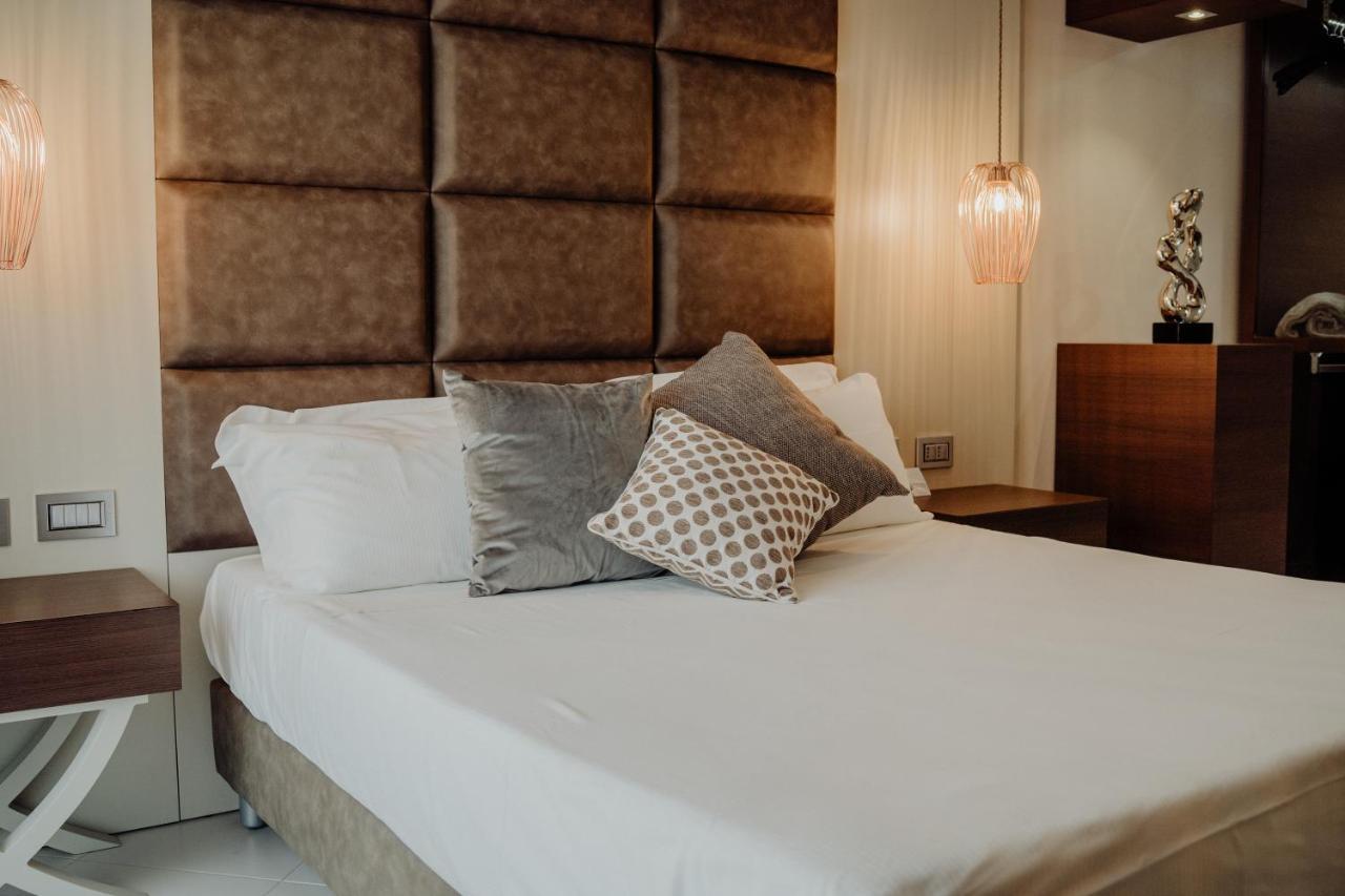 Hotel Niagara Καταντζάρο Εξωτερικό φωτογραφία