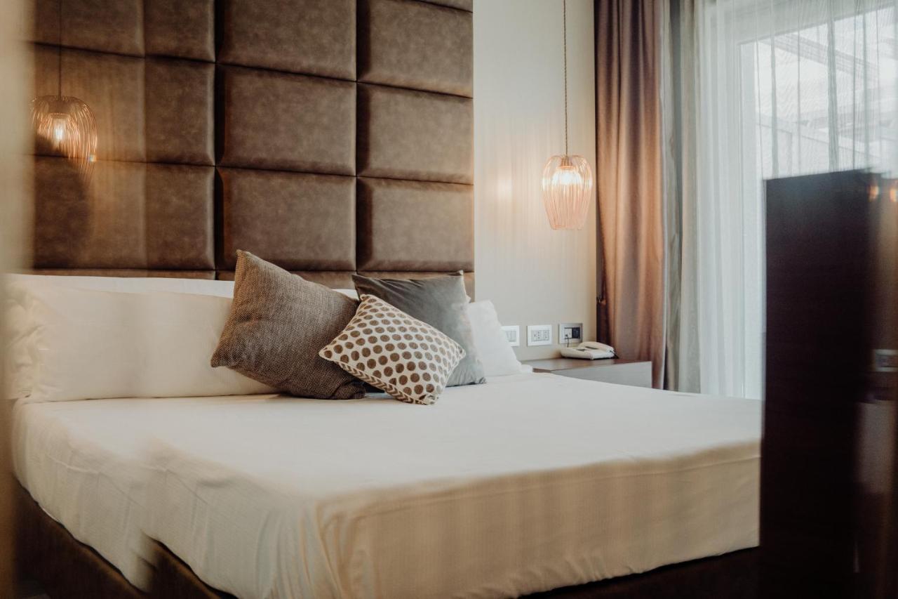 Hotel Niagara Καταντζάρο Εξωτερικό φωτογραφία