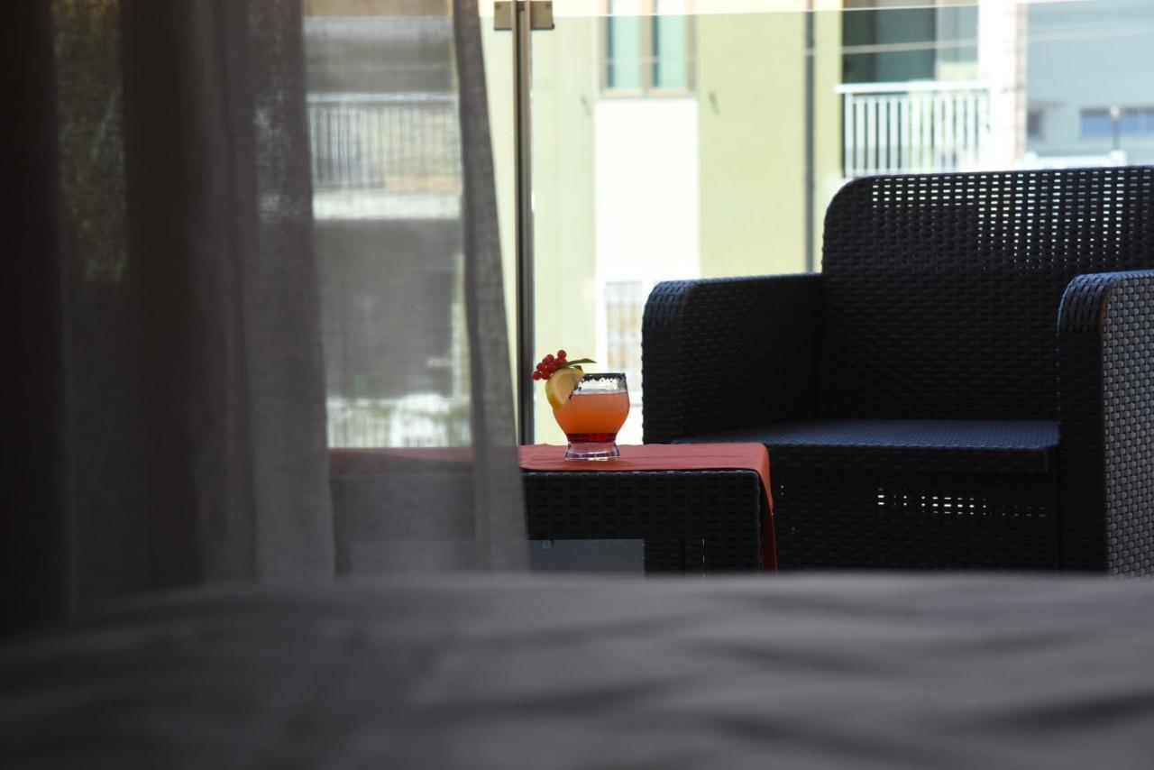 Hotel Niagara Καταντζάρο Εξωτερικό φωτογραφία