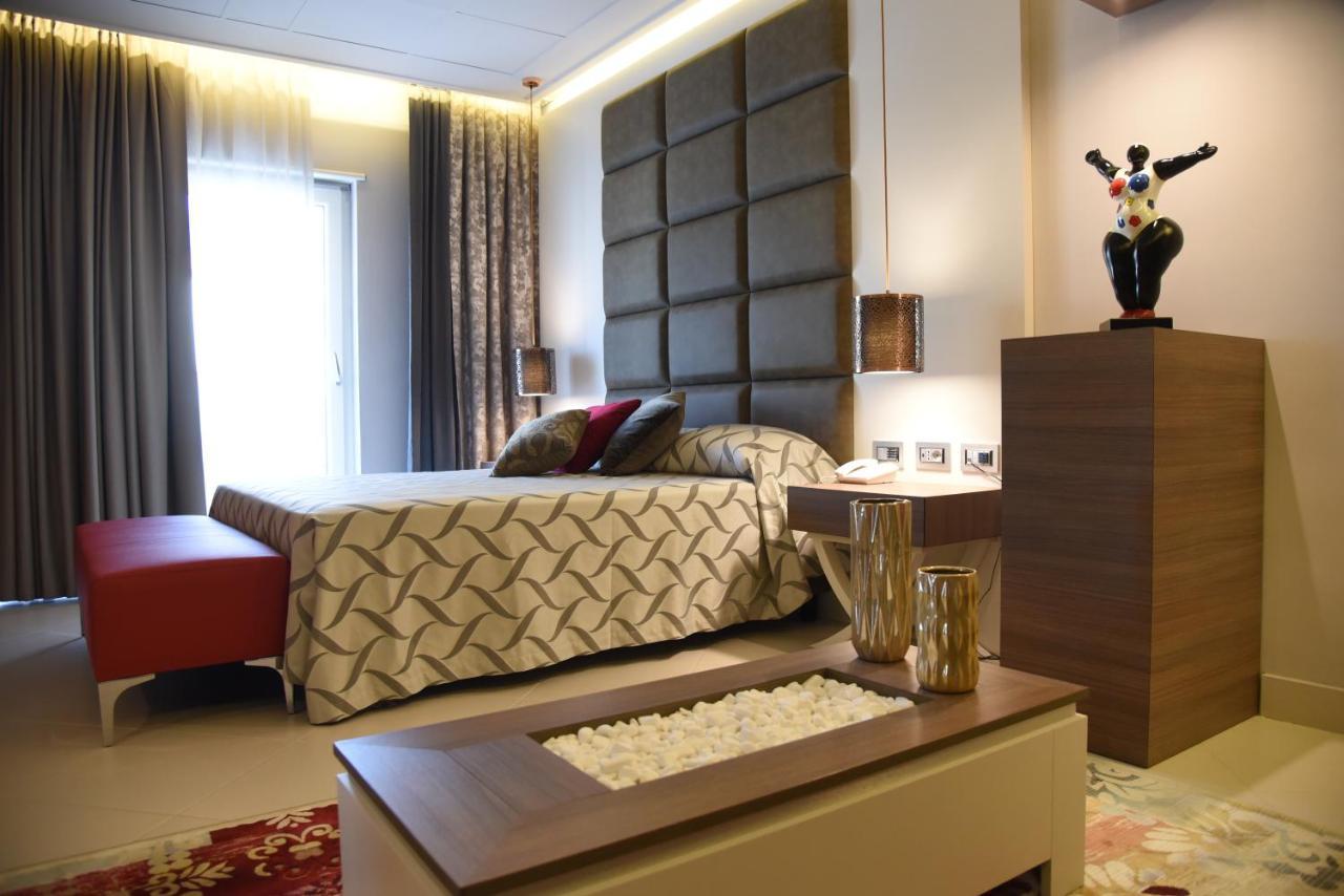 Hotel Niagara Καταντζάρο Εξωτερικό φωτογραφία