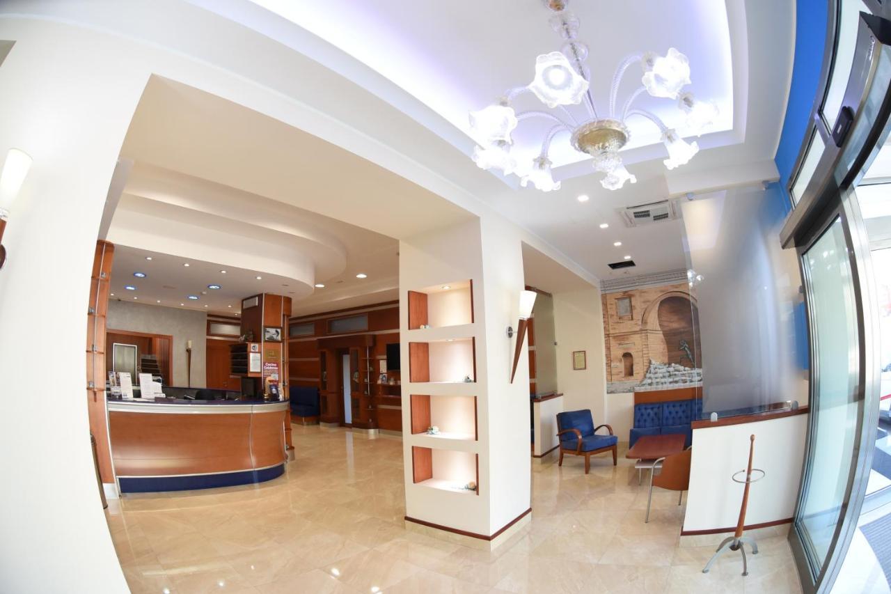 Hotel Niagara Καταντζάρο Εξωτερικό φωτογραφία