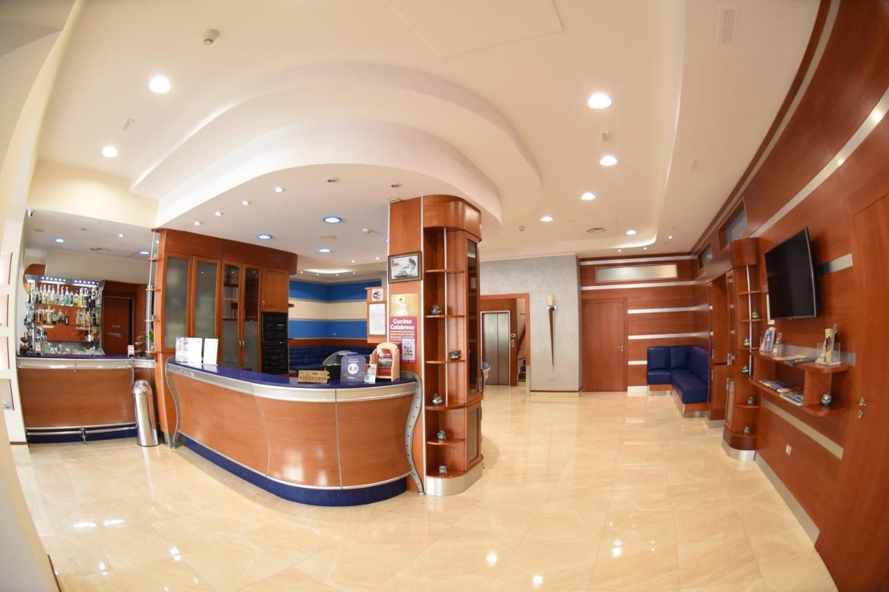 Hotel Niagara Καταντζάρο Εξωτερικό φωτογραφία