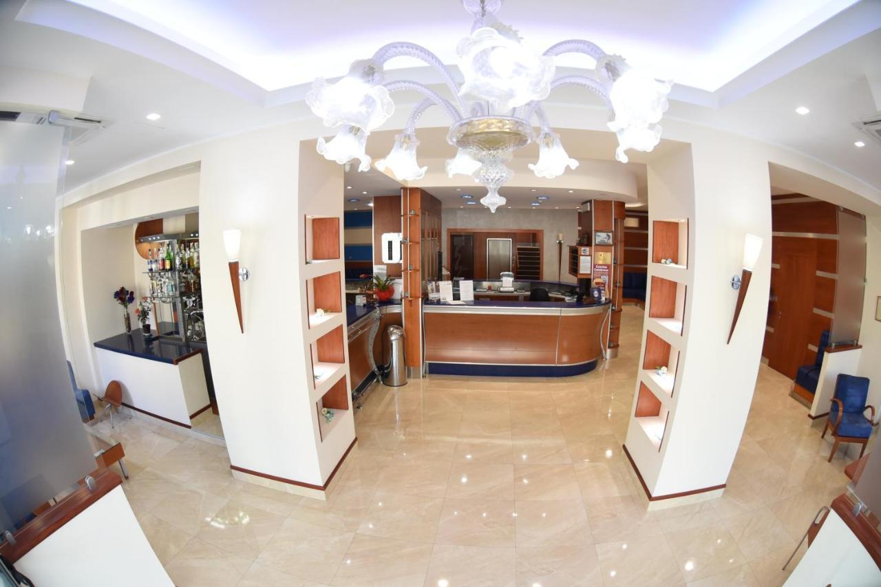 Hotel Niagara Καταντζάρο Εξωτερικό φωτογραφία